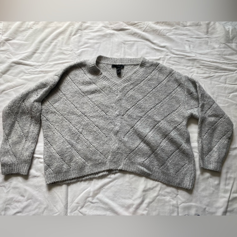 Forever 21 Light Grey Oversized Cropped Sweater